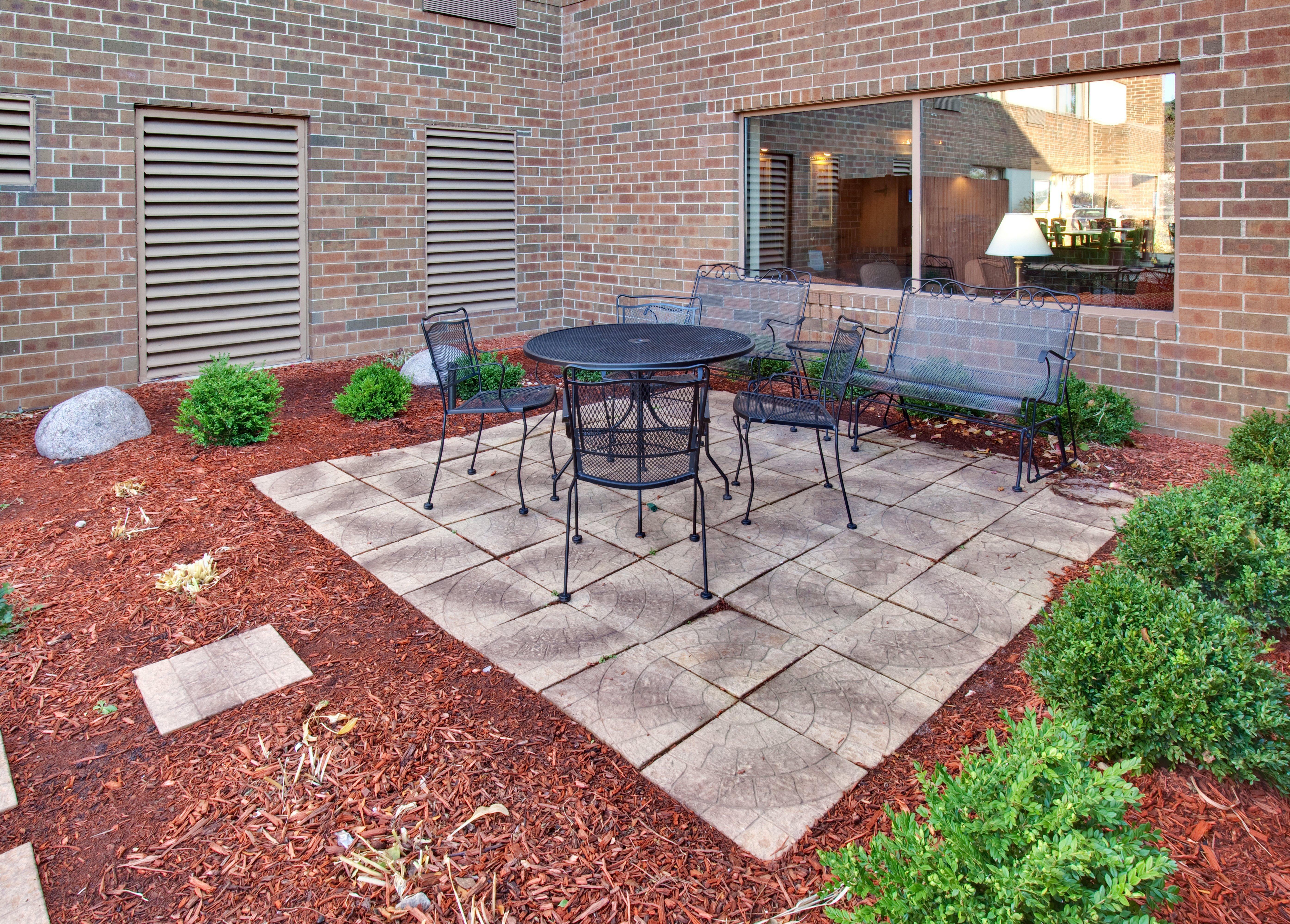 Holiday Inn Express Chicago-Downers Grove By Ihg Exterior foto