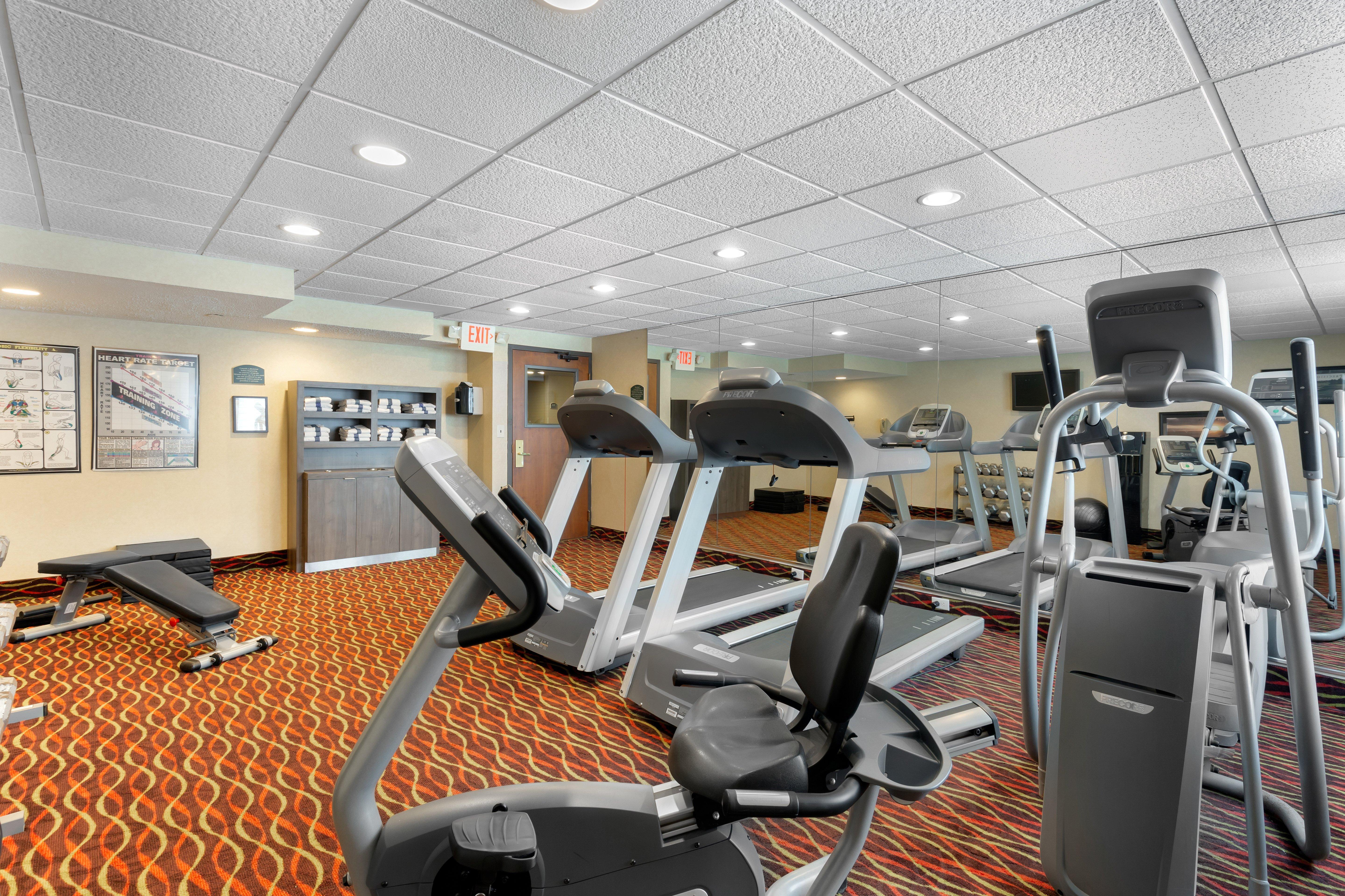 Holiday Inn Express Chicago-Downers Grove By Ihg Exterior foto