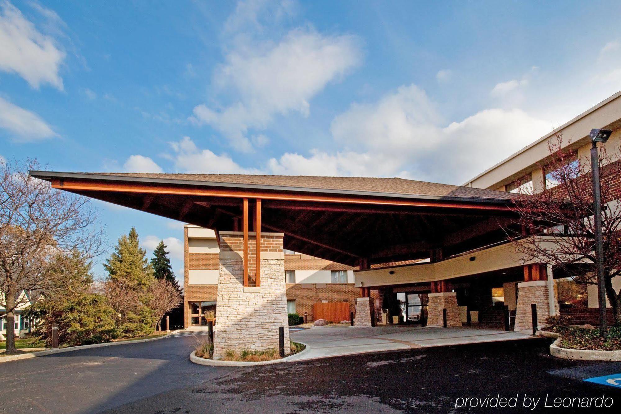 Holiday Inn Express Chicago-Downers Grove By Ihg Exterior foto